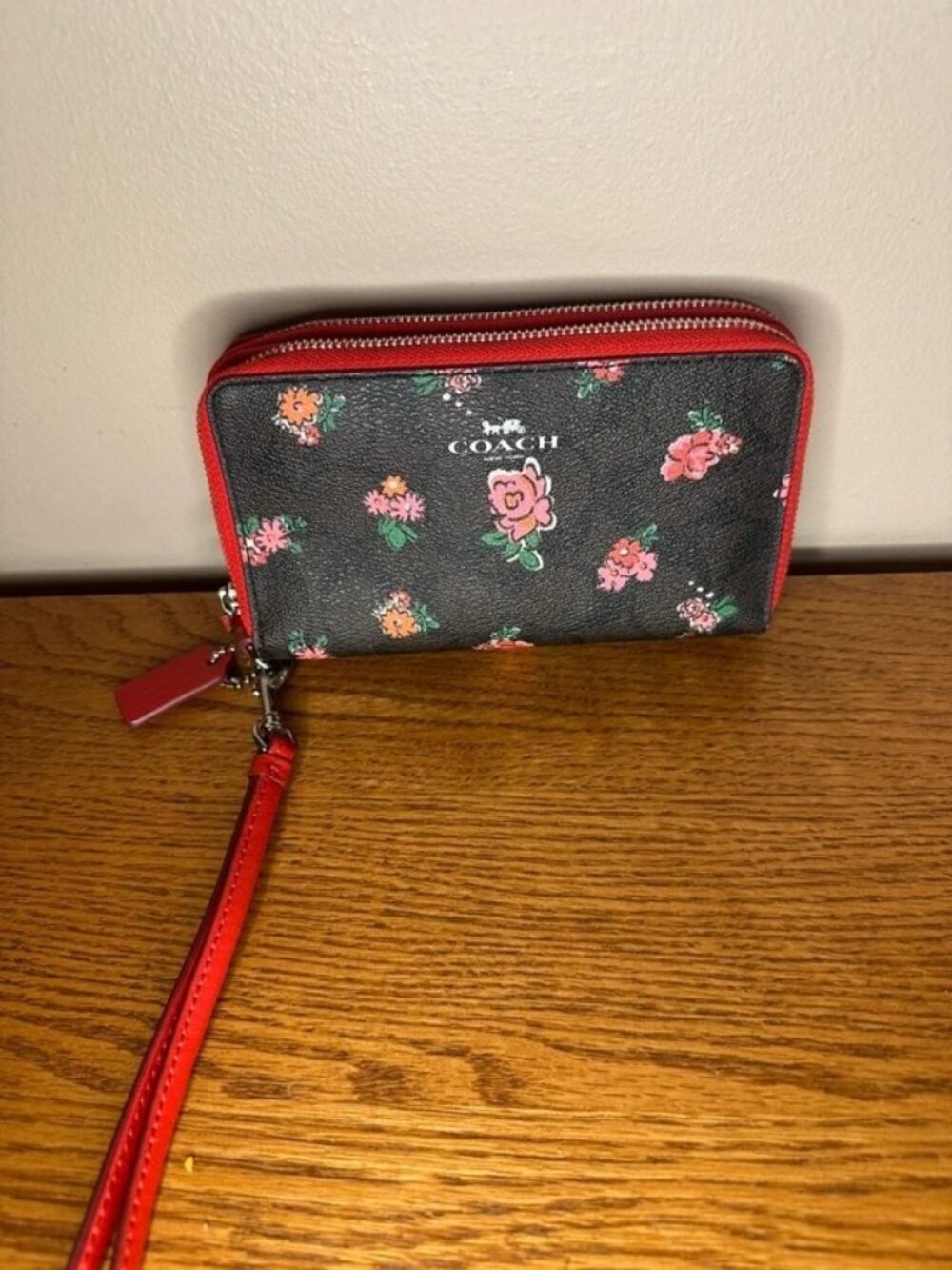 Coach Floral Print Double Zip Wristlet rose Wallet Black Red Leather Zip Around
